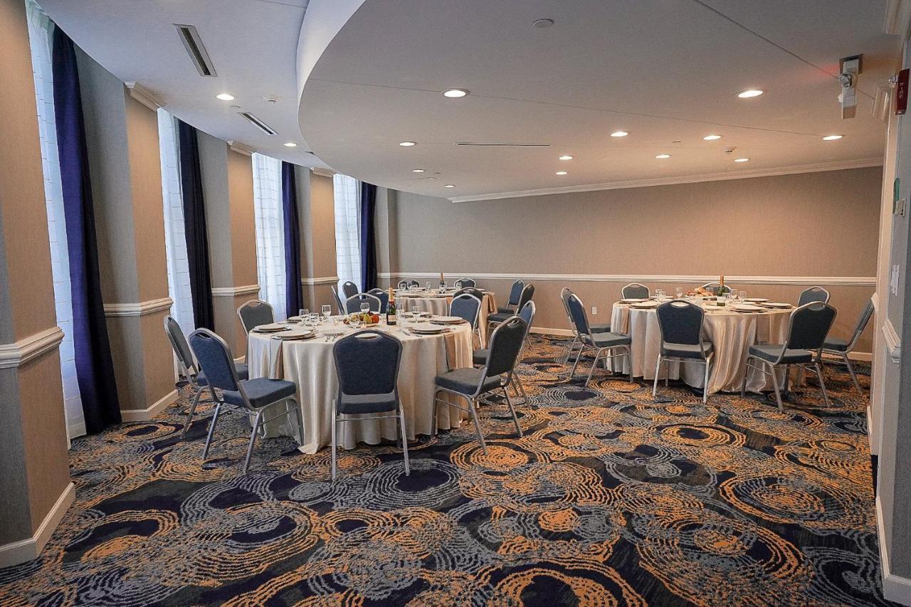 Crowne Plaza Cleveland At Playhouse Square By Ihg Exterior foto