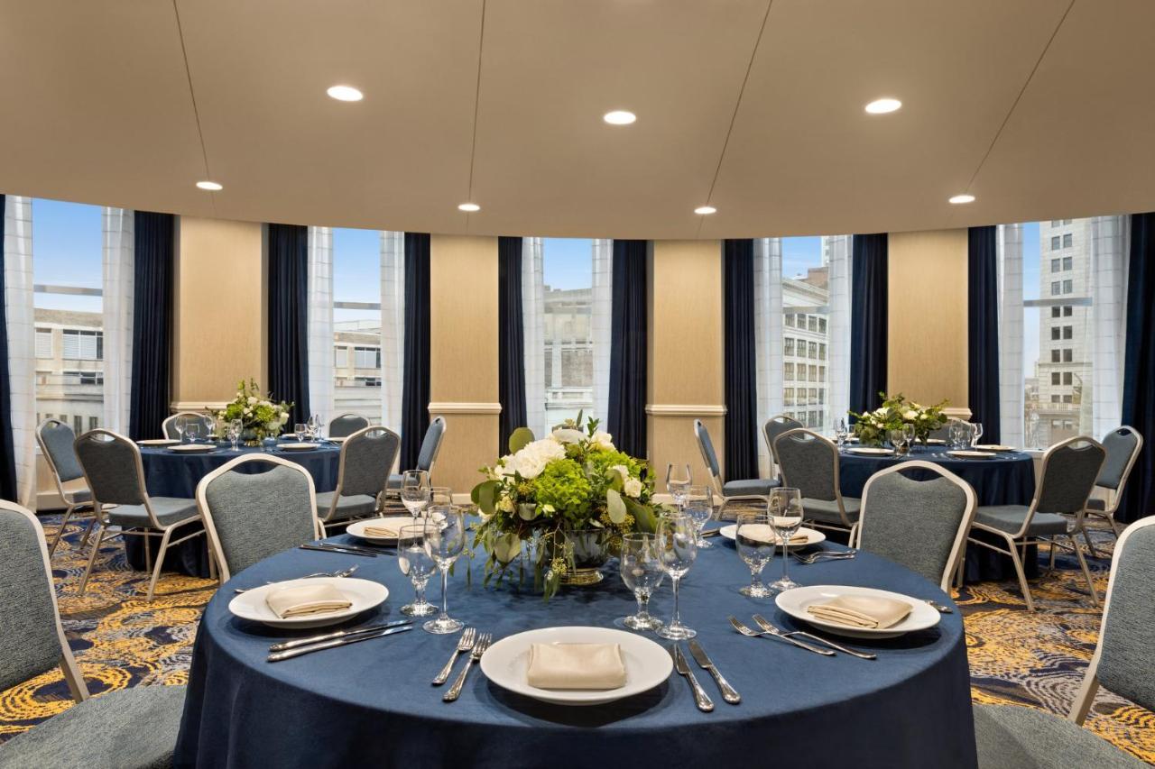 Crowne Plaza Cleveland At Playhouse Square By Ihg Exterior foto