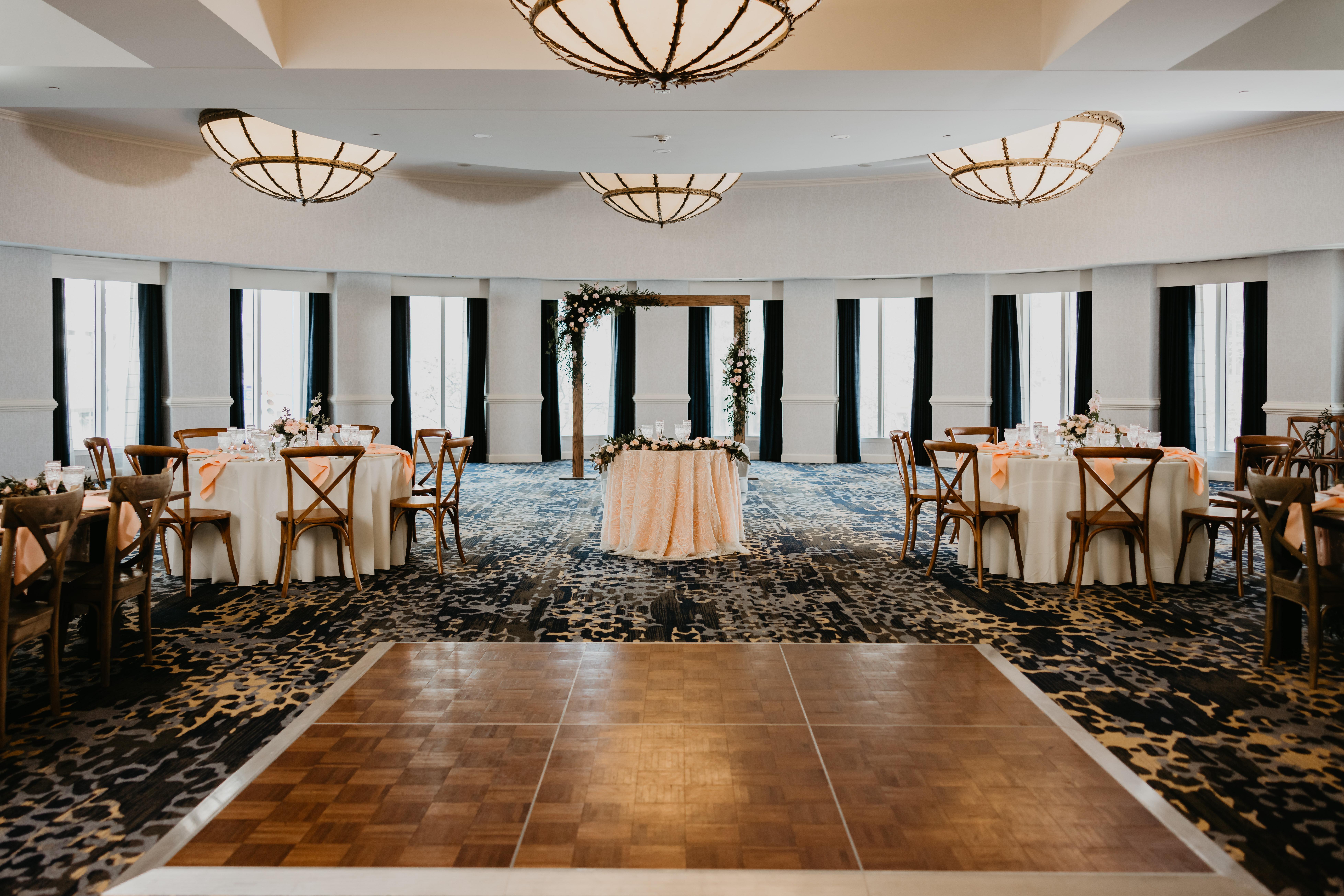 Crowne Plaza Cleveland At Playhouse Square By Ihg Exterior foto